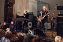 Juice 1983; Mikkelin työväntalolla Grand Slam yhtyeineen.